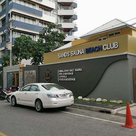 Retro Guesthouse Pattaya Exterior photo